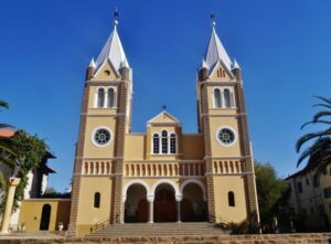 Windhuk_Cathedral_St._Mary_Fassade_2-2048×1510-1-768×566